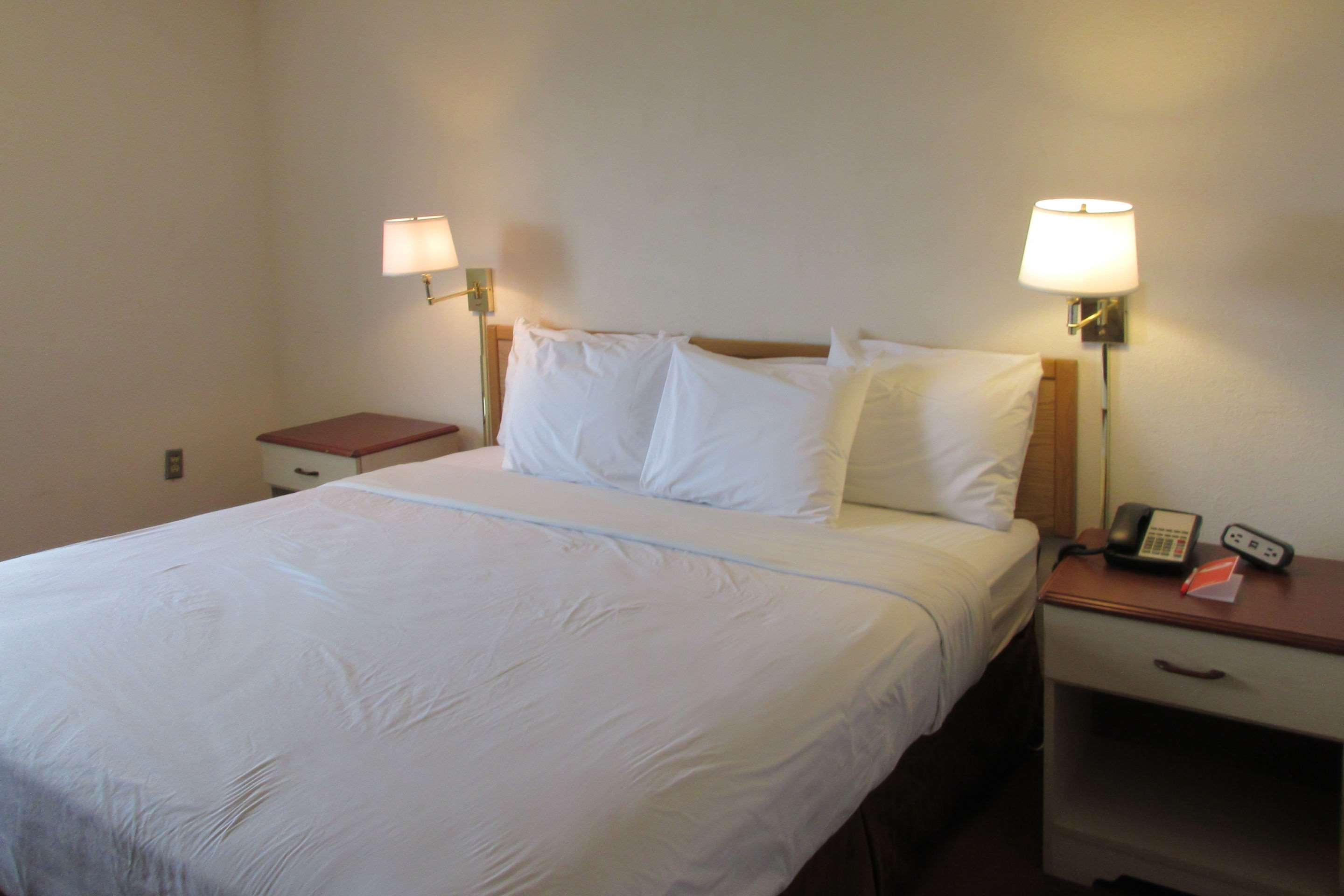 Days Inn By Wyndham Erie Kearsarge エクステリア 写真