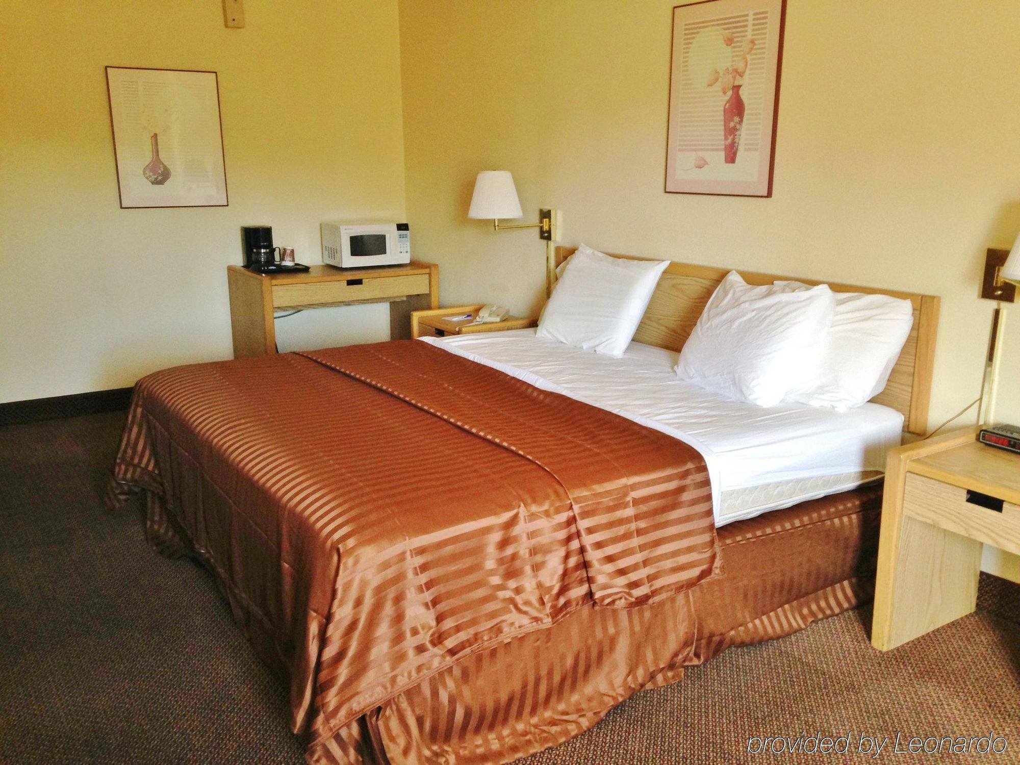 Days Inn By Wyndham Erie Kearsarge エクステリア 写真